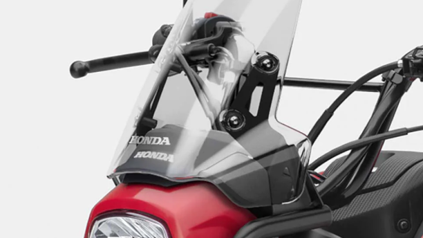 Le pare-brise d'une Honda Navi